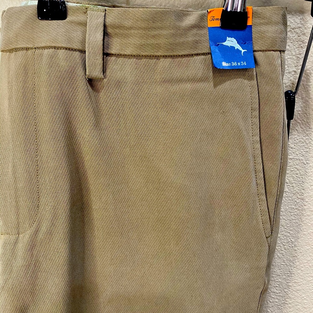 NWT Tommy Bahama Men’s flat front pants.